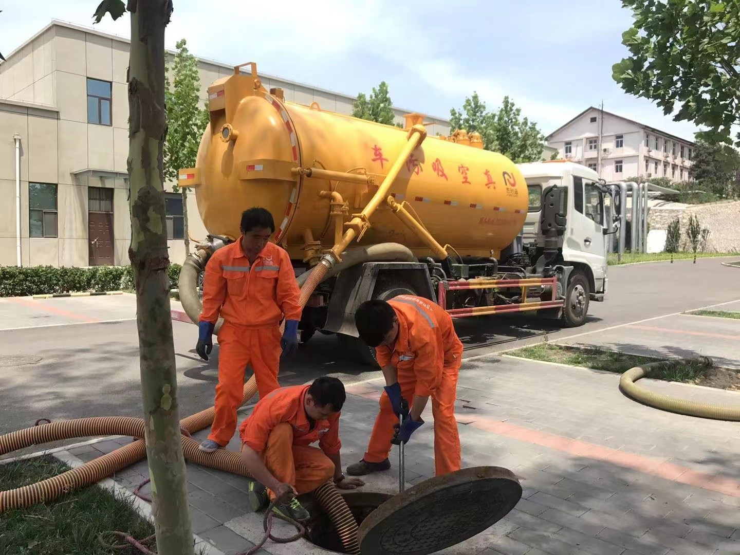 光山化粪池清理与5-8吨吸粪车施工效率分析